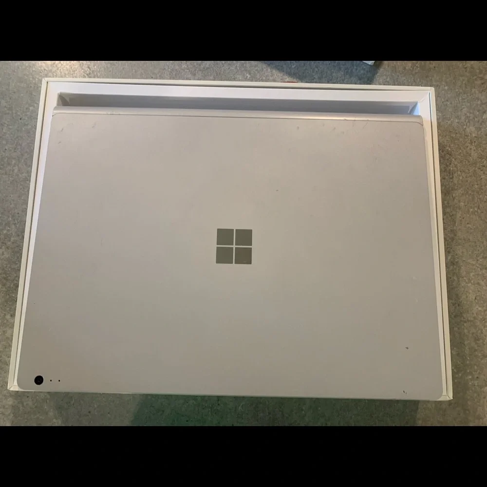 15in microsoft surface book 2 512 gb brand new untouched